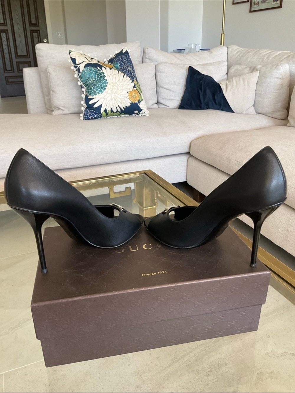 Gucci black Nero silver logo plaque peep toe heels, 38.5, NIB! - Picture 5 of 11